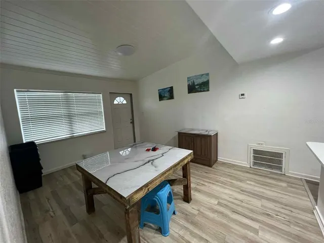 $2,300 | 4926 Stewart Avenue, Orlando, FL 32808