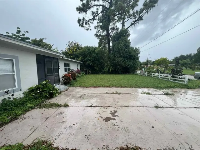 $2,300 | 4926 Stewart Avenue, Orlando, FL 32808