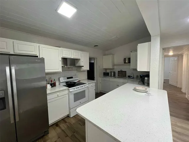 $2,300 | 4926 Stewart Avenue, Orlando, FL 32808