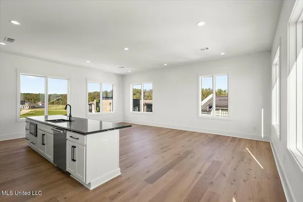 $499,000 | 253 North Natchez Drive, Unit 301, Madison, MS 39110