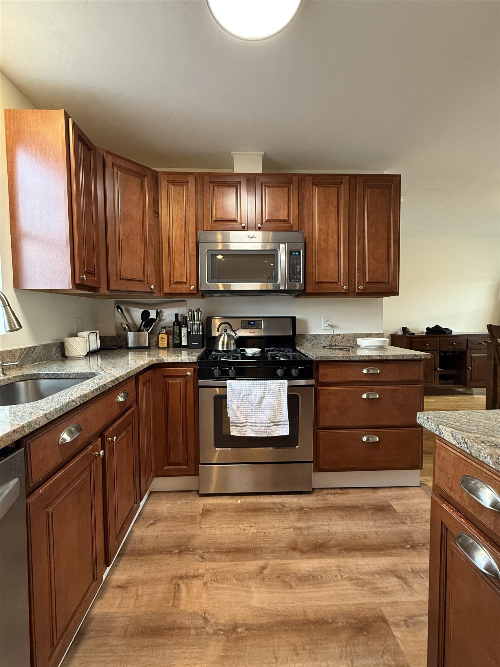 94 B Range Road Windham, NH 03087 - Photo 16 of 36