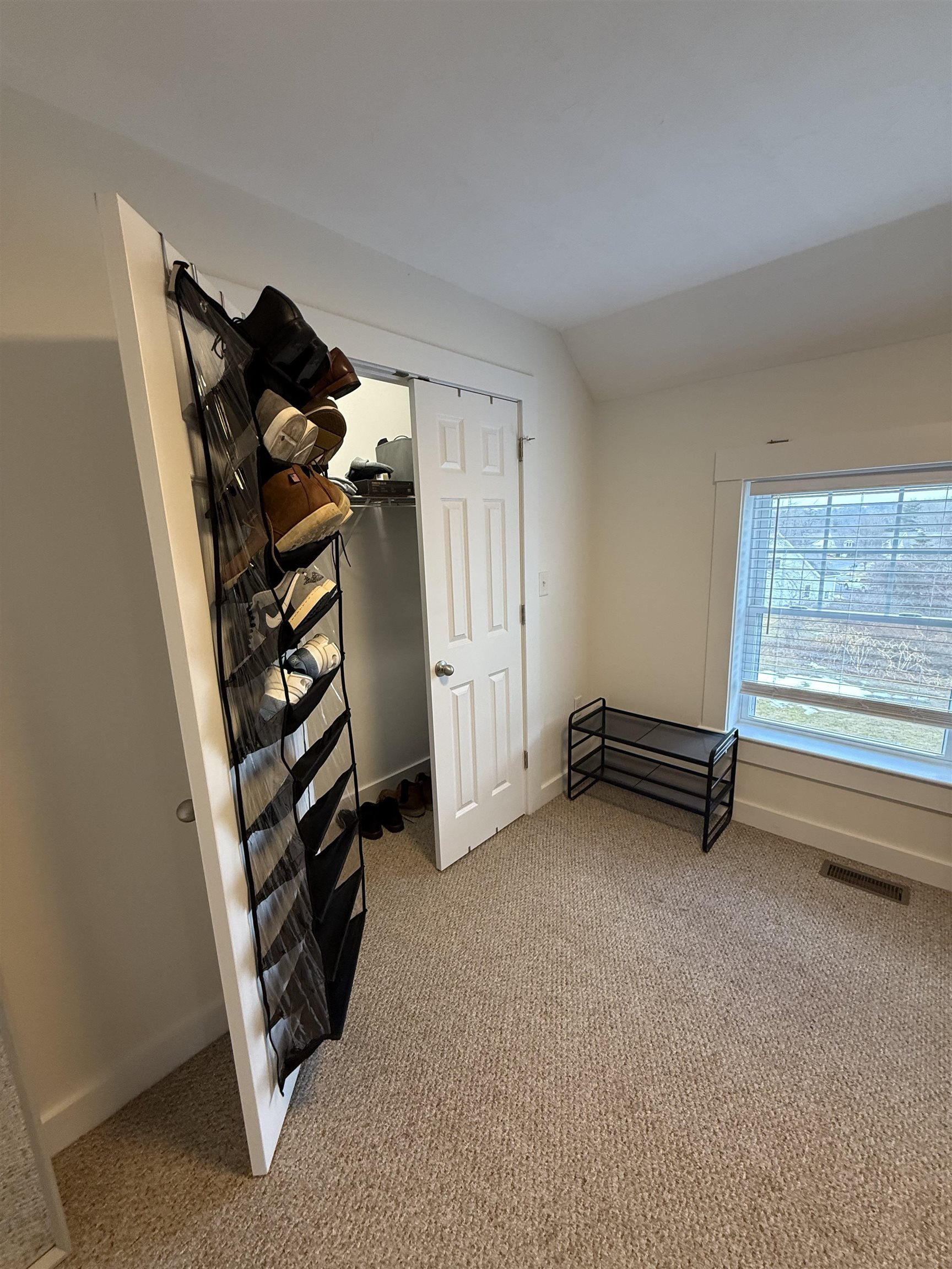 94 B Range Road Windham, NH 03087 - Photo 27 of 36