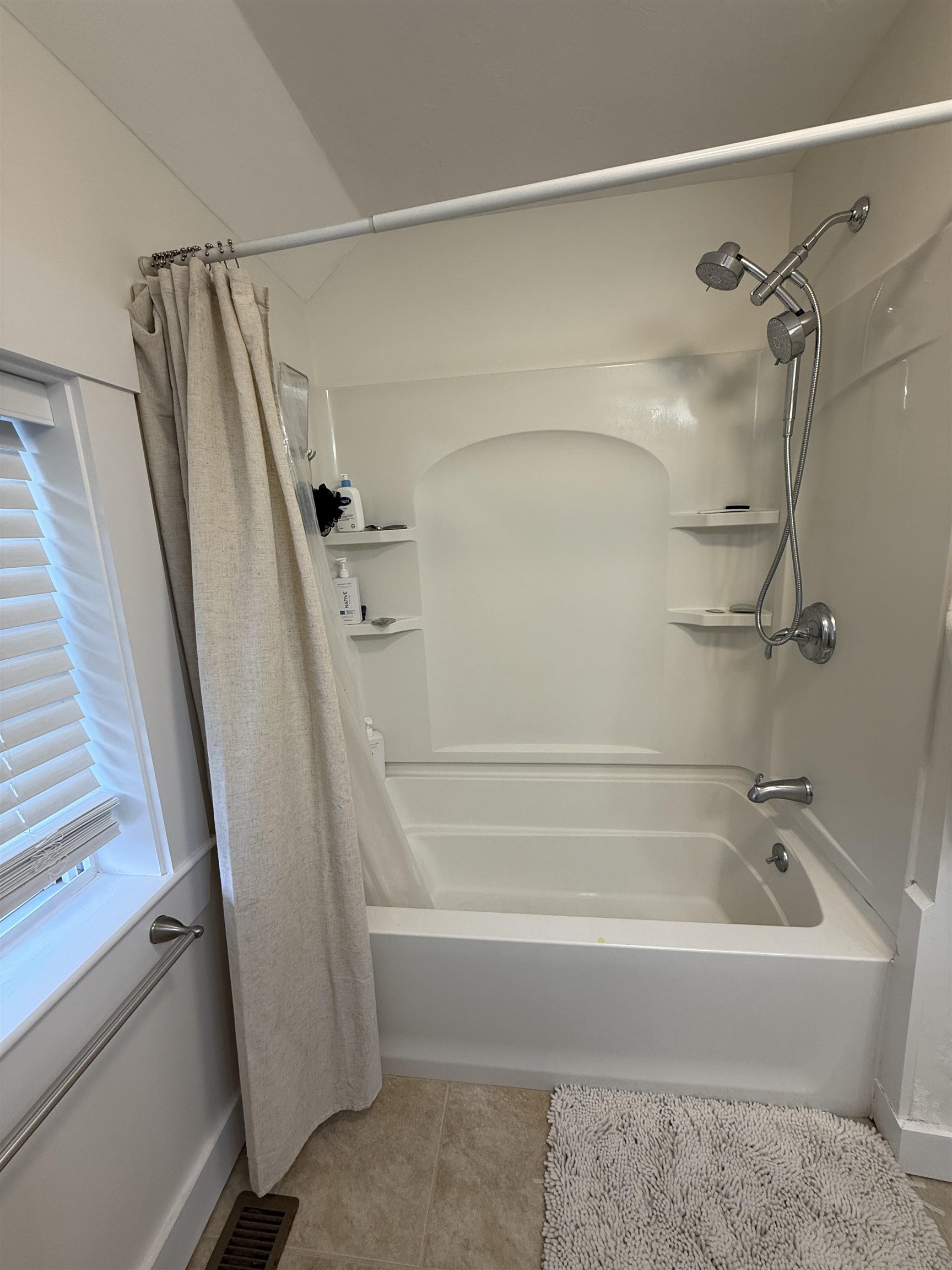 94 B Range Road Windham, NH 03087 - Photo 31 of 36