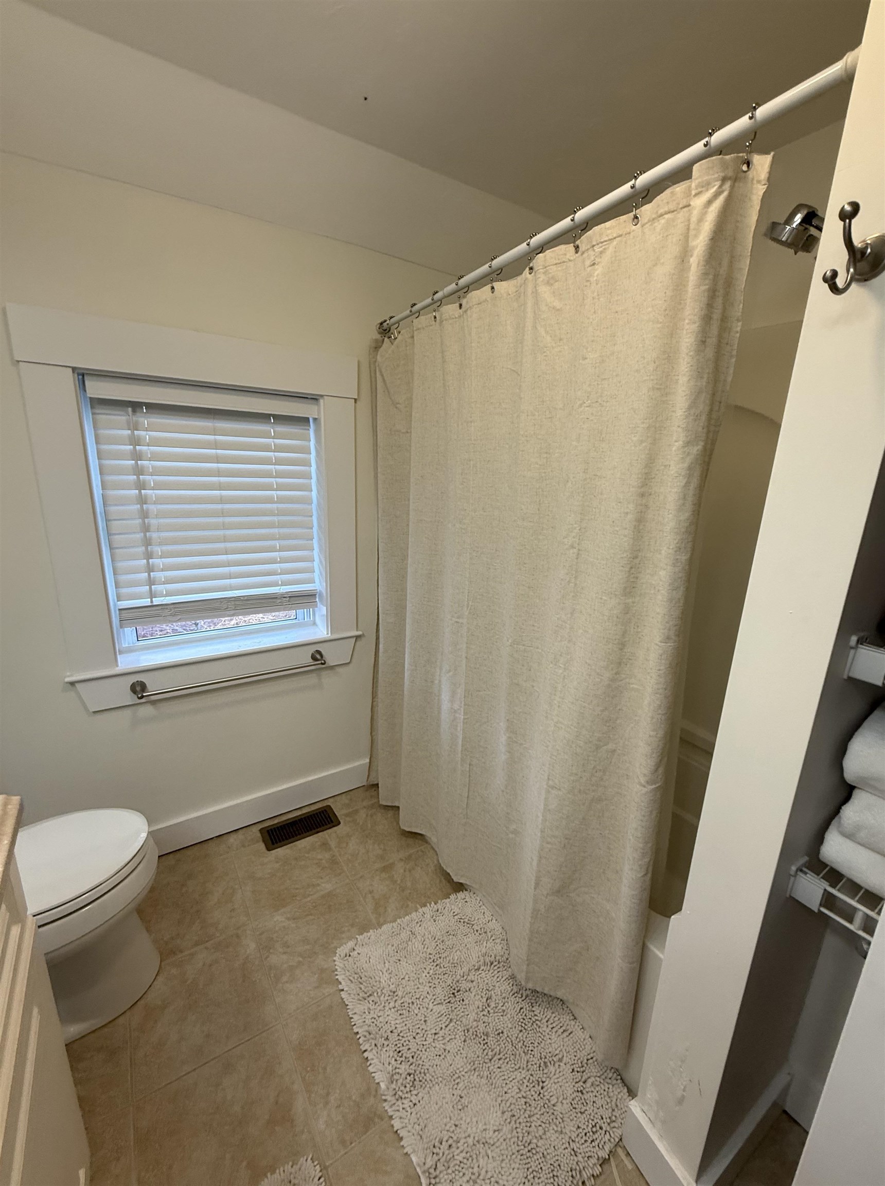 94 B Range Road Windham, NH 03087 - Photo 32 of 36