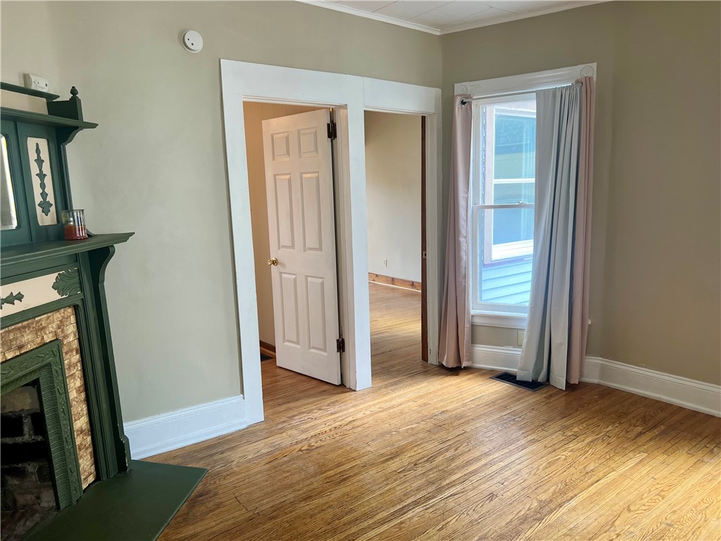 237 Richard Street Rochester, NY 14607 - Photo 11 of 24