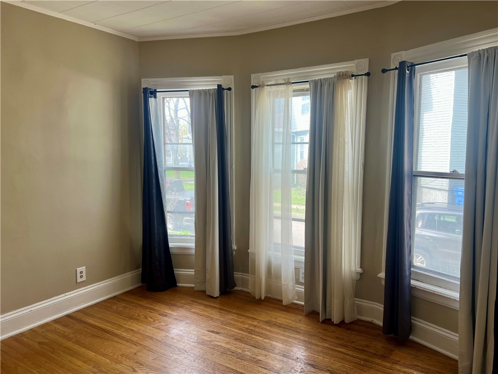 237 Richard Street Rochester, NY 14607 - Photo 6 of 24