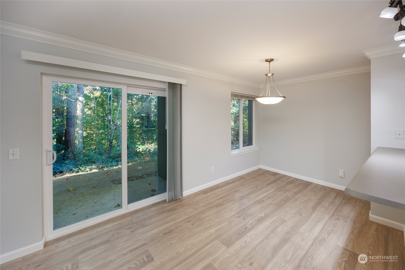 31500 33rd Place Southwest, Unit R101 Federal Way, WA 98023 - Photo 11 of 34
