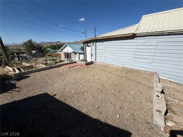 $1,000 | 665 Brougher Avenue, Tonopah, NV 89049