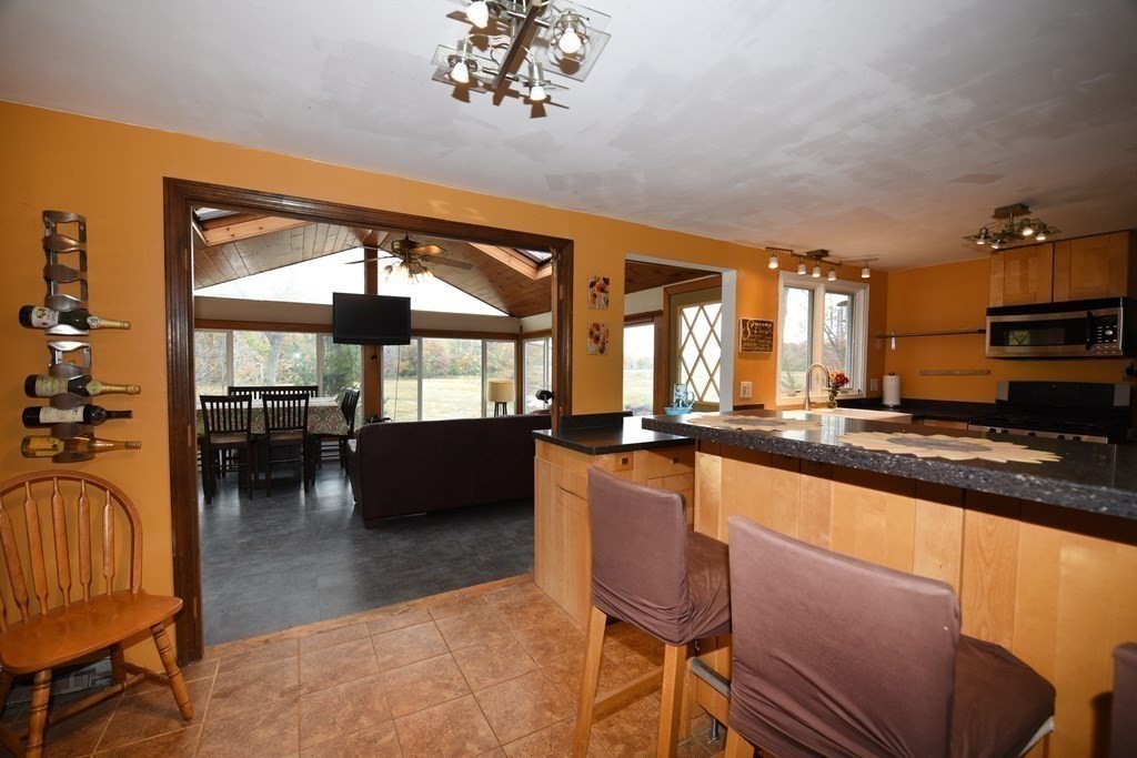 279 Gannett Road Scituate, MA 02066 - Photo 16 of 40 Gallery Image 16