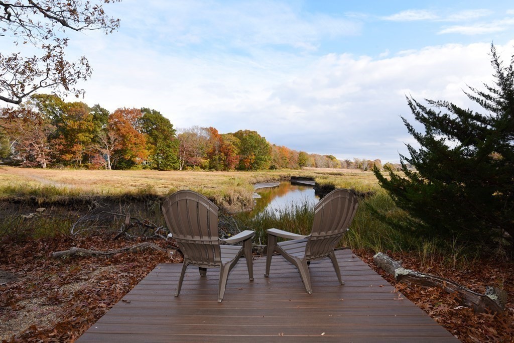 279 Gannett Road Scituate, MA 02066 - Photo 3 of 40 Gallery Image 3
