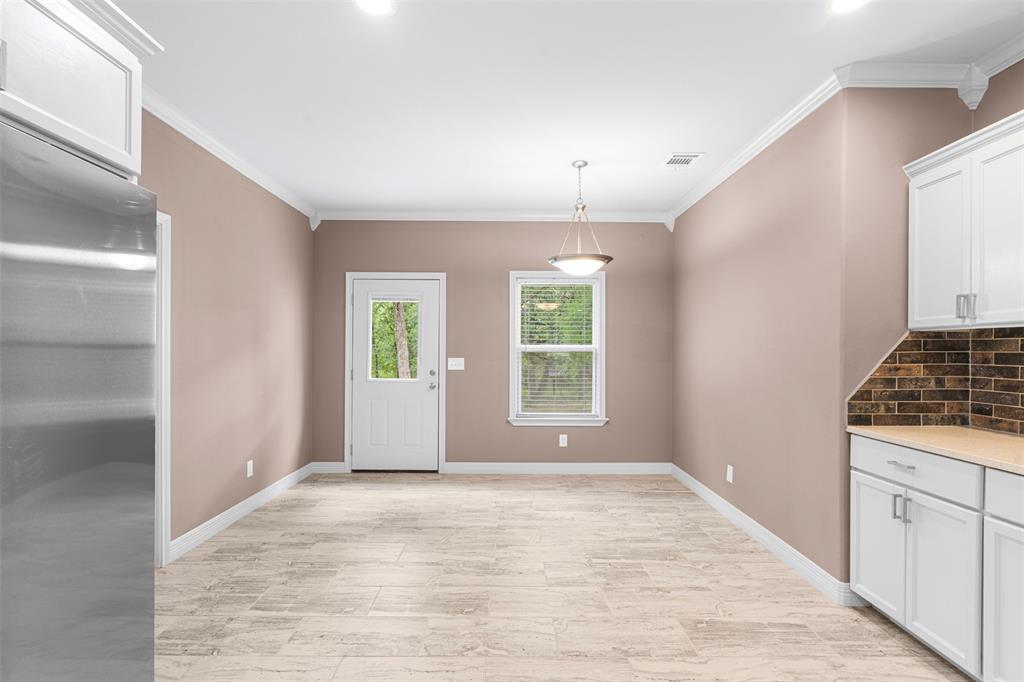 851 Southeast County Road Corsicana, TX 75109 - Photo 9 of 40