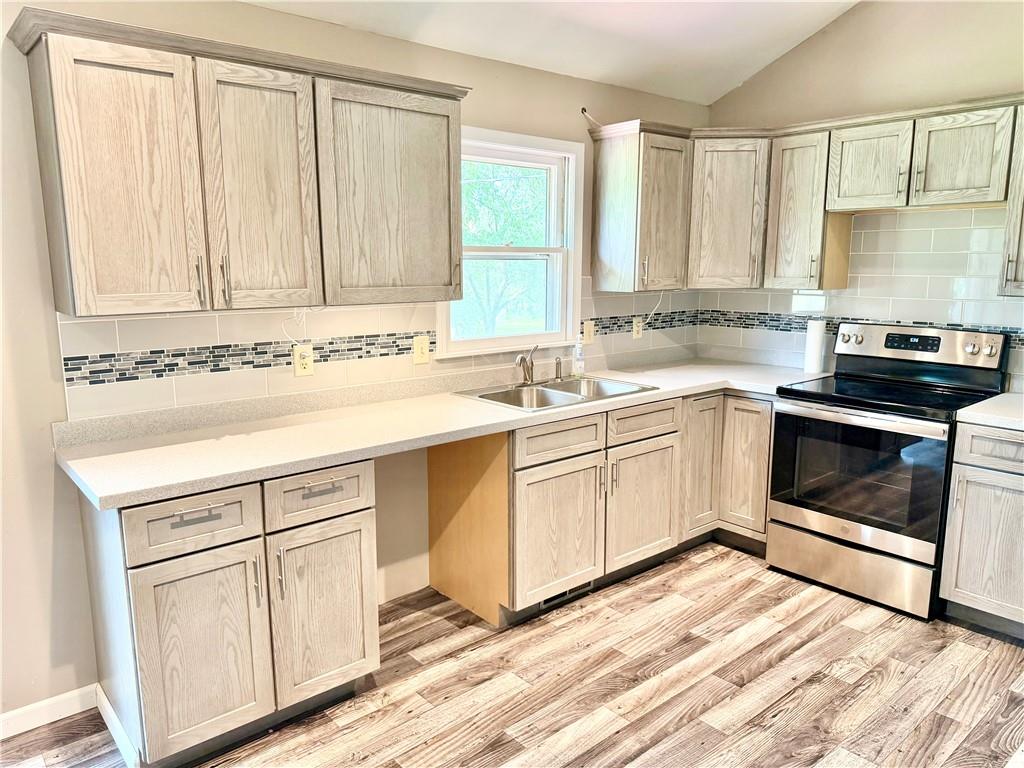204 West Lee Street Butler, MO 64730 - Photo 9 of 27