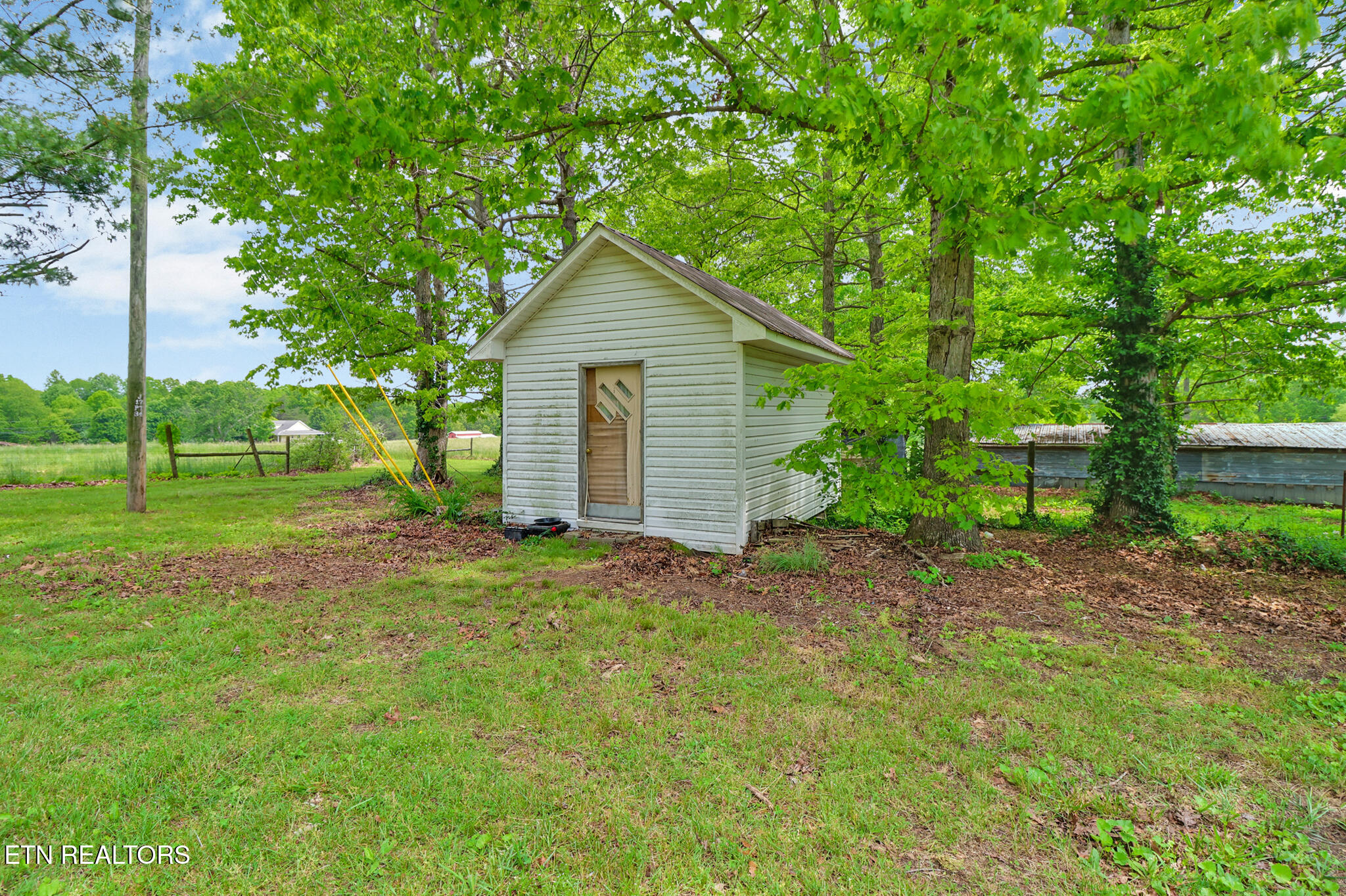 60 Greenview Lane Crossville, TN 38571 - Photo 18 of 37 if1a8141-if1a8145