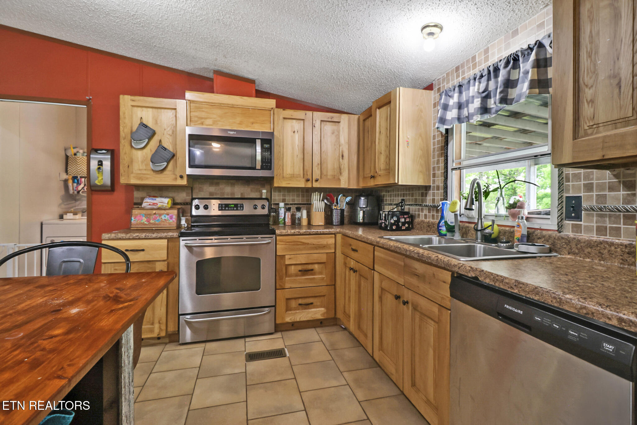 60 Greenview Lane Crossville, TN 38571 - Photo 25 of 37 if1a8231-if1a8235