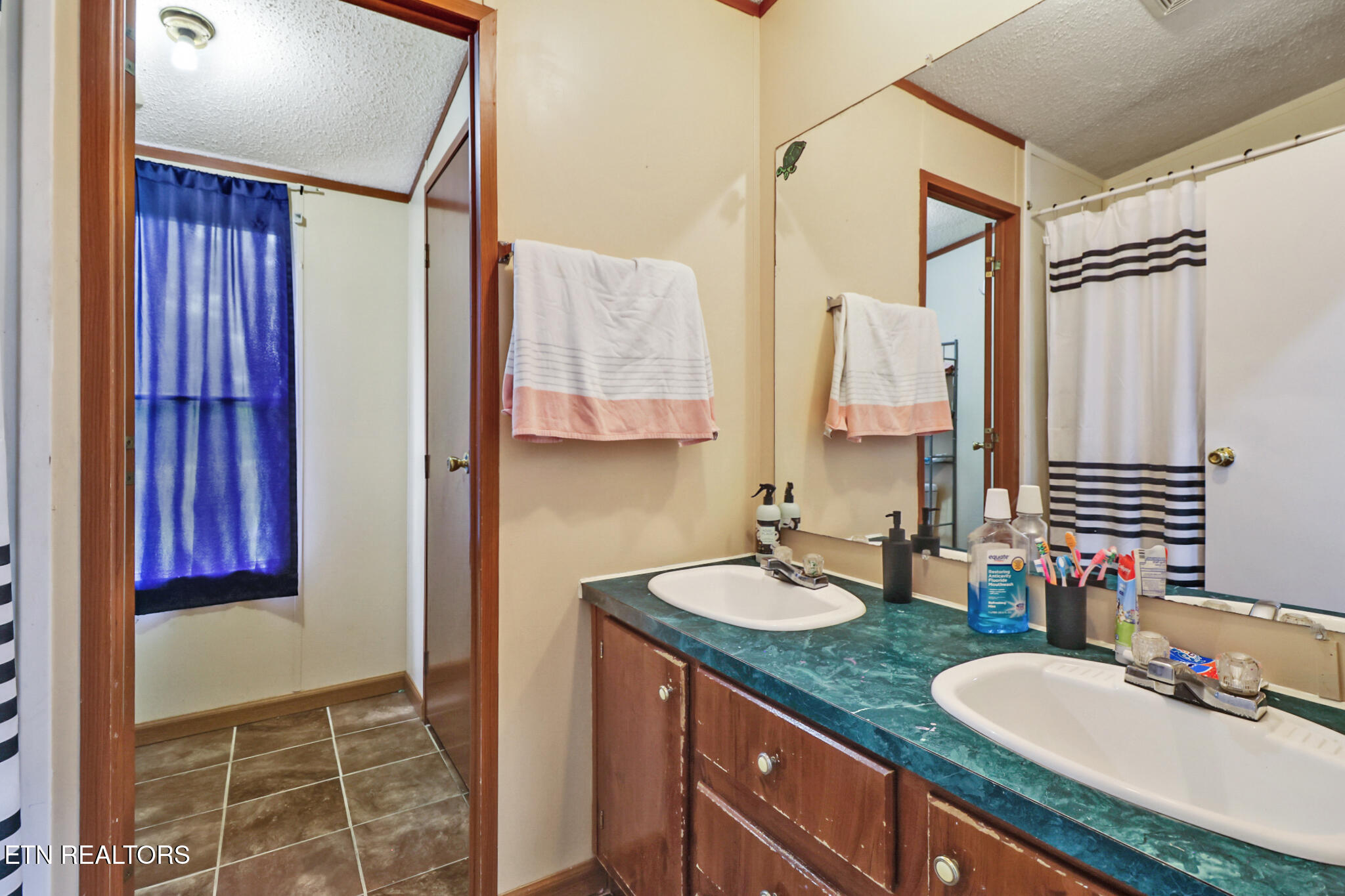 60 Greenview Lane Crossville, TN 38571 - Photo 36 of 37 if1a8191-if1a8195