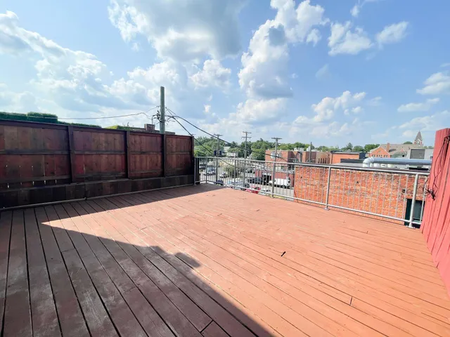 $1,700 | 208 West Michigan Avenue, Unit 3J, Ypsilanti, MI 48197