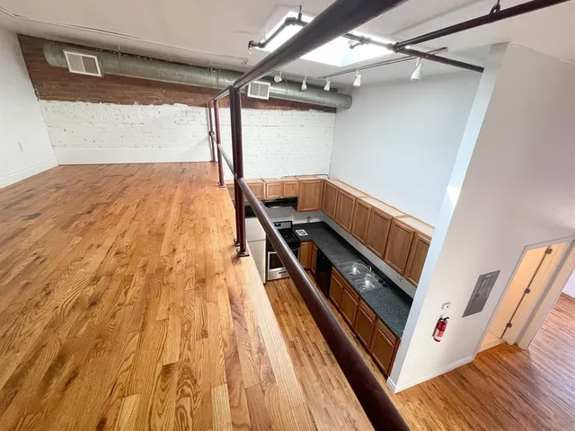 $1,700 | 208 West Michigan Avenue, Unit 3J, Ypsilanti, MI 48197