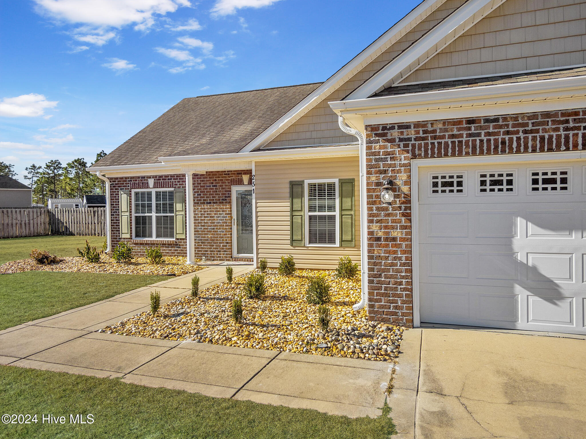 251 Inverness Drive Hubert, NC 28539 - Photo 2 of 39 251 Inverness Drive