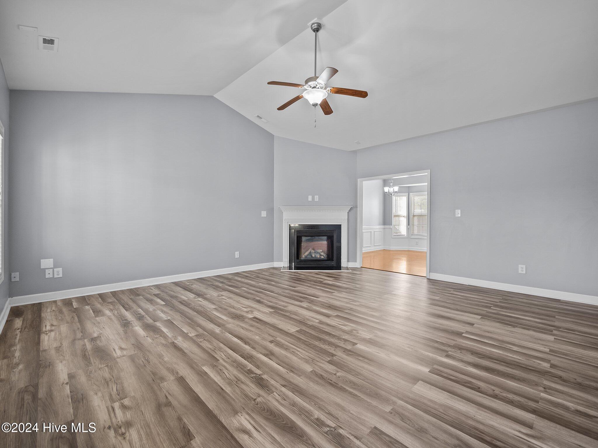 251 Inverness Drive Hubert, NC 28539 - Photo 5 of 39 251 Inverness Drive