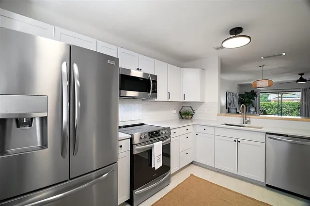 $329,000 | 184 Sandlewood Trail, Unit 2, Winter Park, FL 32789