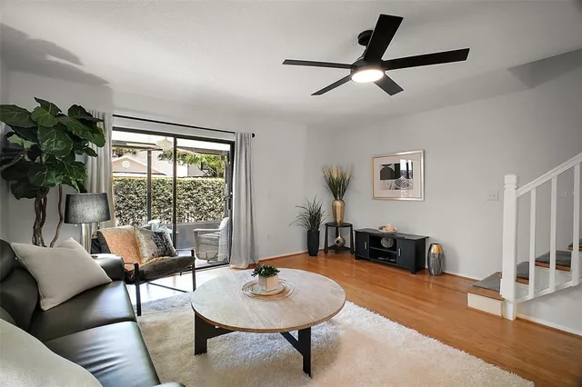 $329,000 | 184 Sandlewood Trail, Unit 2, Winter Park, FL 32789