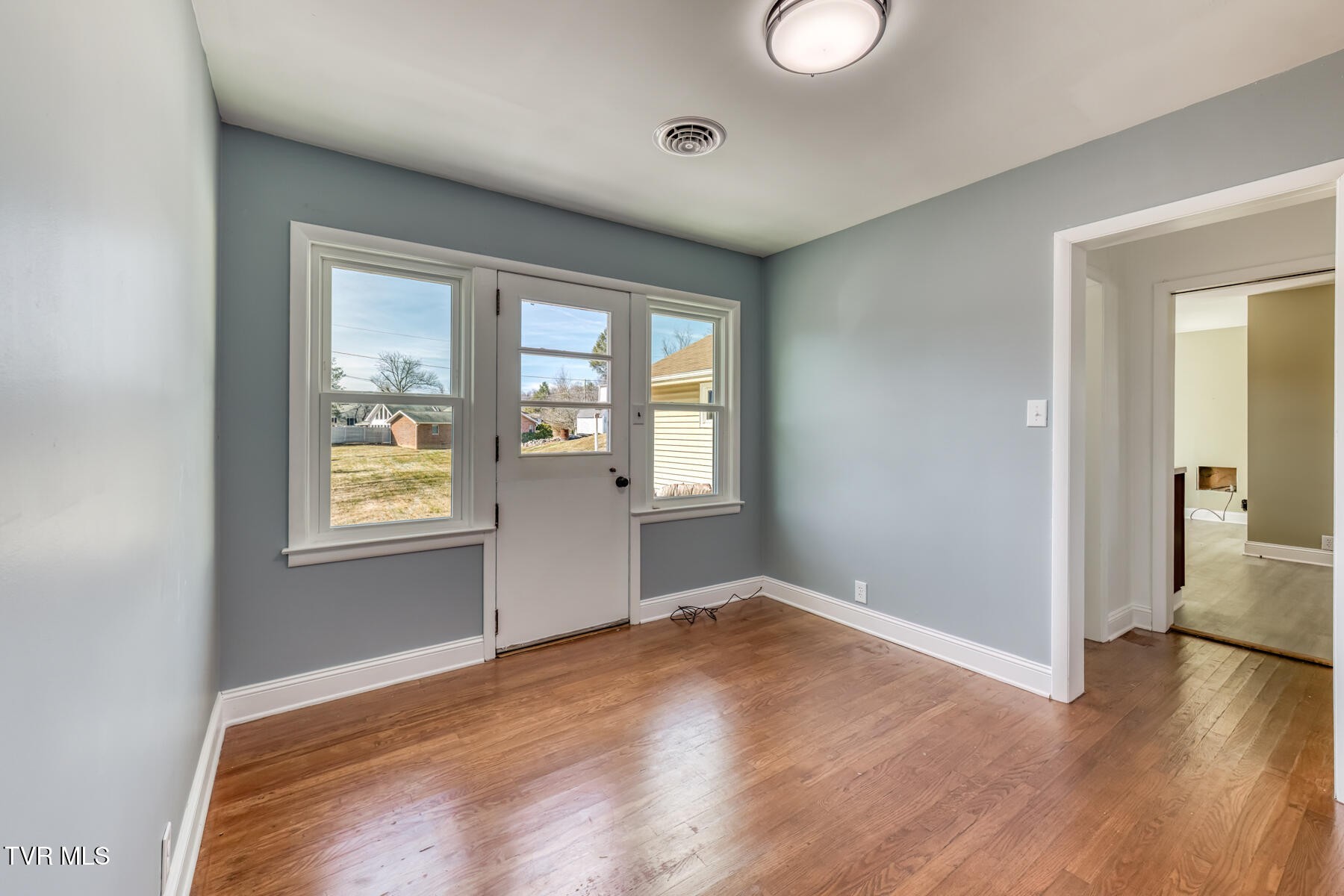 1140 Foxcroft Road Bristol, VA 24201 - Photo 23 of 50 1140 Foxcroft Rd-23