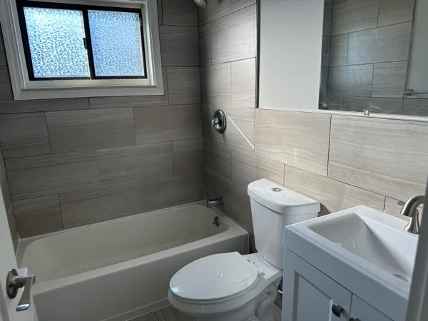 $1,750 | 137 North Center Street, Unit 1, Northville, MI 48167