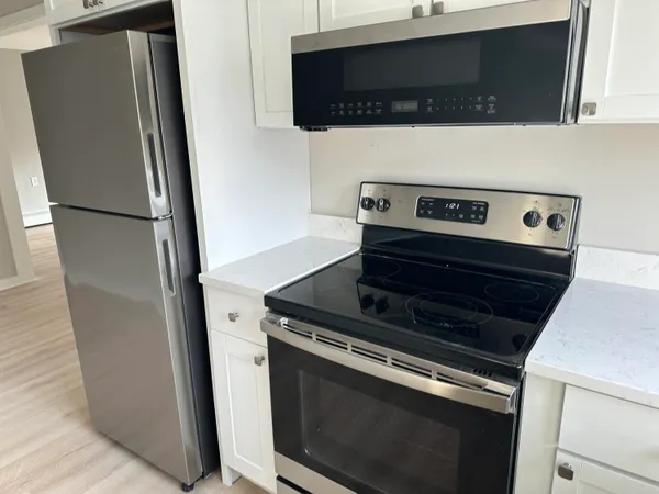 $1,750 | 137 North Center Street, Unit 1, Northville, MI 48167