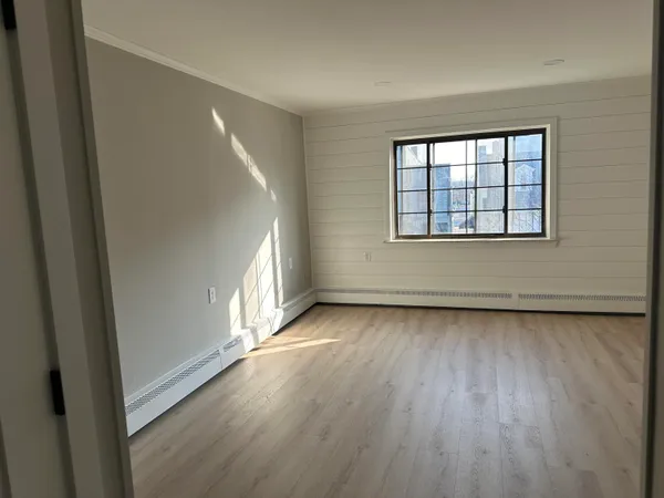 $1,750 | 137 North Center Street, Unit 1, Northville, MI 48167