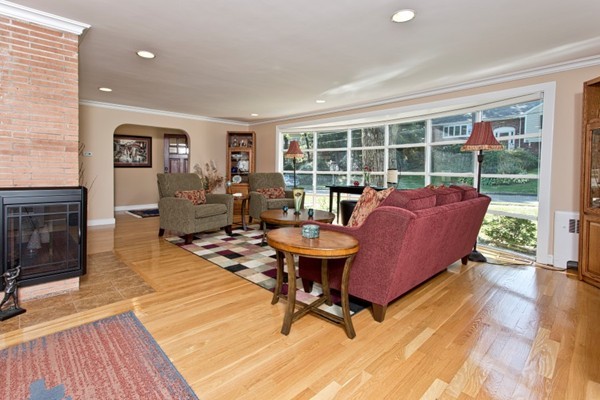 11 Doncaster Road Lynnfield, MA 01940 - Photo 14 of 29 Gallery Image 14