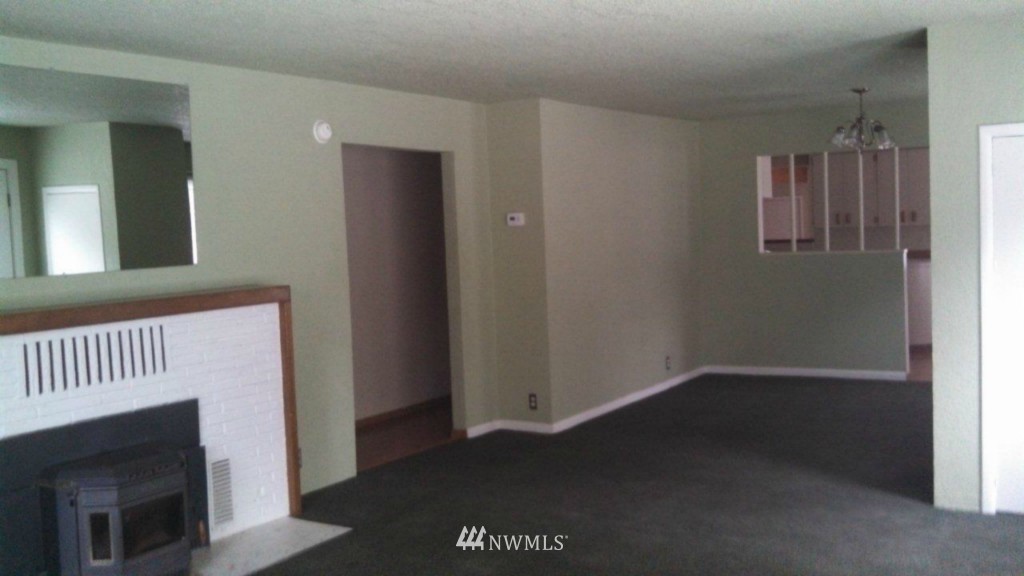 3686 Loomis Trail Road Blaine, WA 98230 - Photo 4 of 15 Gallery Image 4