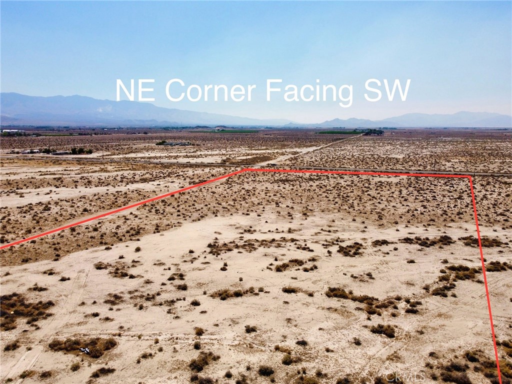 9 Camp Rock Road Lucerne Valley, CA 92356 - Photo 12 of 37