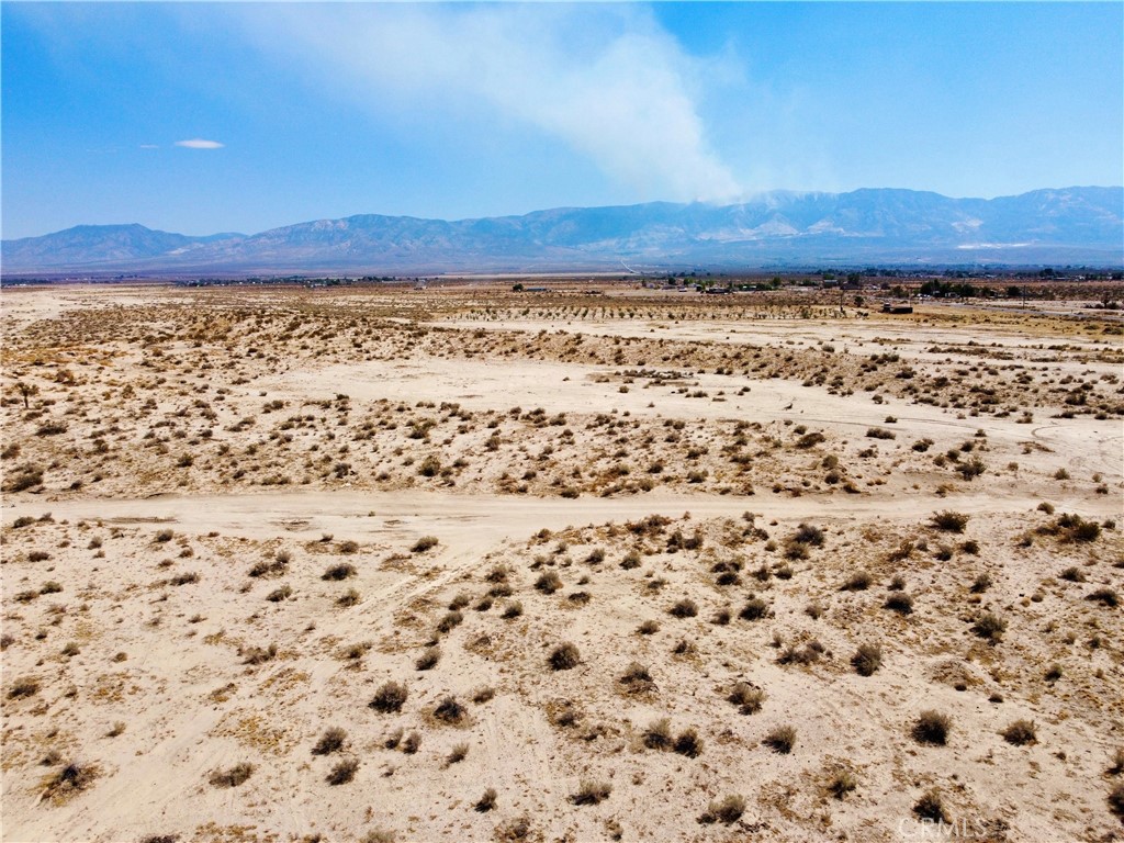 9 Camp Rock Road Lucerne Valley, CA 92356 - Photo 29 of 37 a view of ocean view