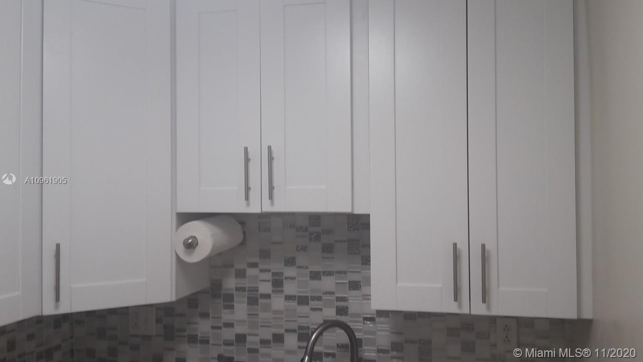405 South Pine Island Road, Unit 106D Plantation, FL 33324 - Photo 5 of 30