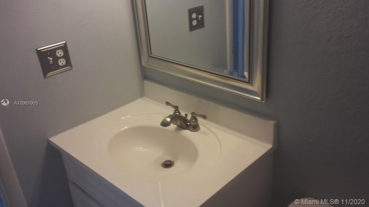 405 South Pine Island Road, Unit 106D Plantation, FL 33324 - Photo 9 of 30