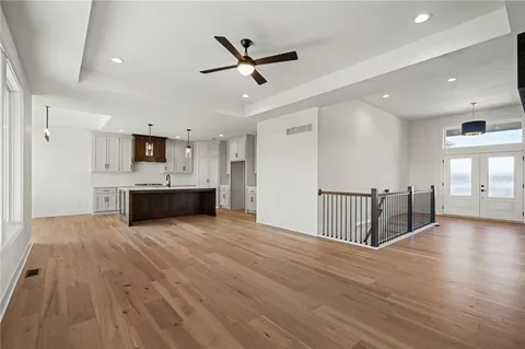 $699,575 | 25010 West 89th Terrace, Lenexa, KS 66227