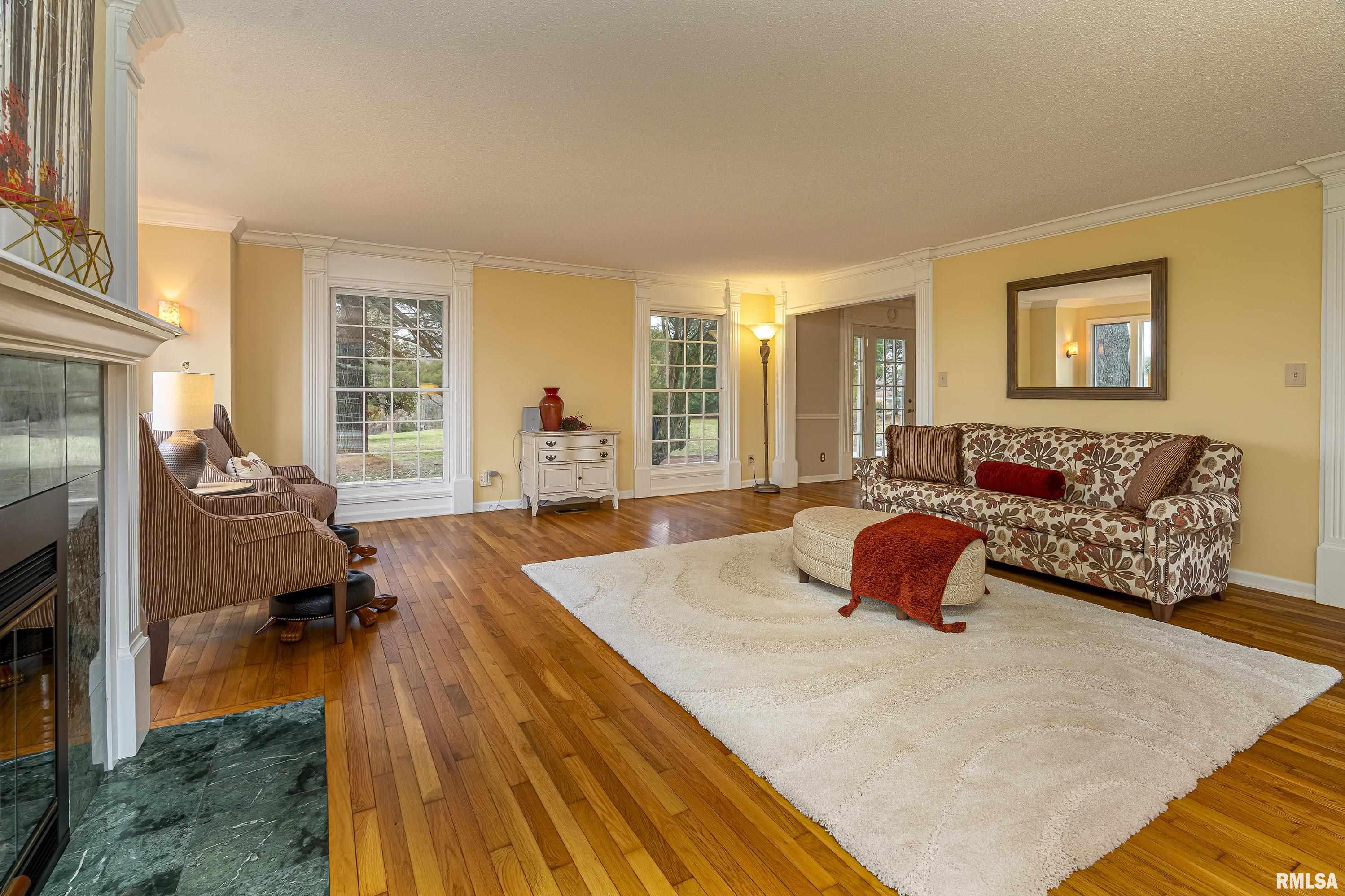 2398 Country Club Road Carbondale, IL 62901 - Photo 6 of 43 Gallery Image 6
