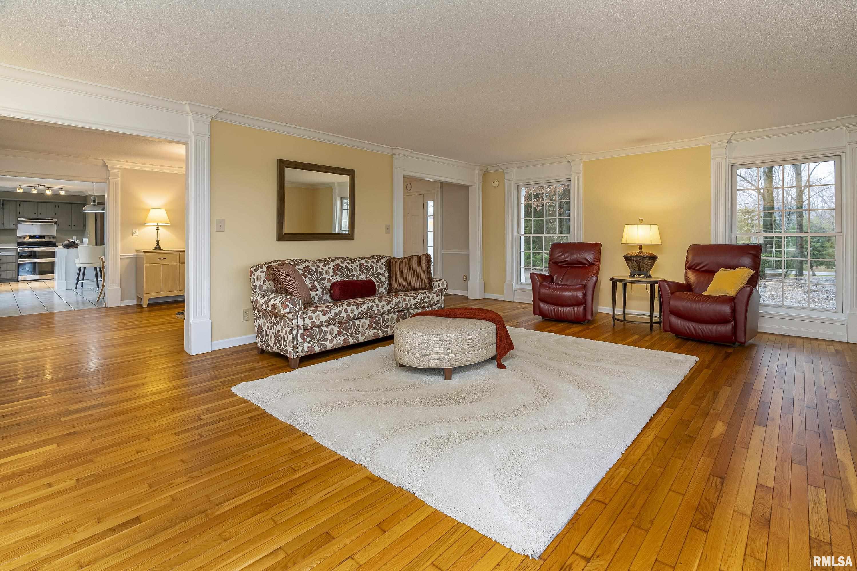 2398 Country Club Road Carbondale, IL 62901 - Photo 7 of 43 Gallery Image 7