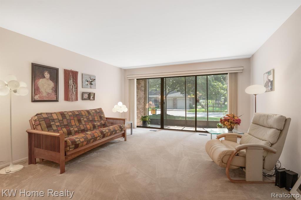 29691 Pine Ridge Circle Farmington Hills, MI 48331 - Photo 12 of 39