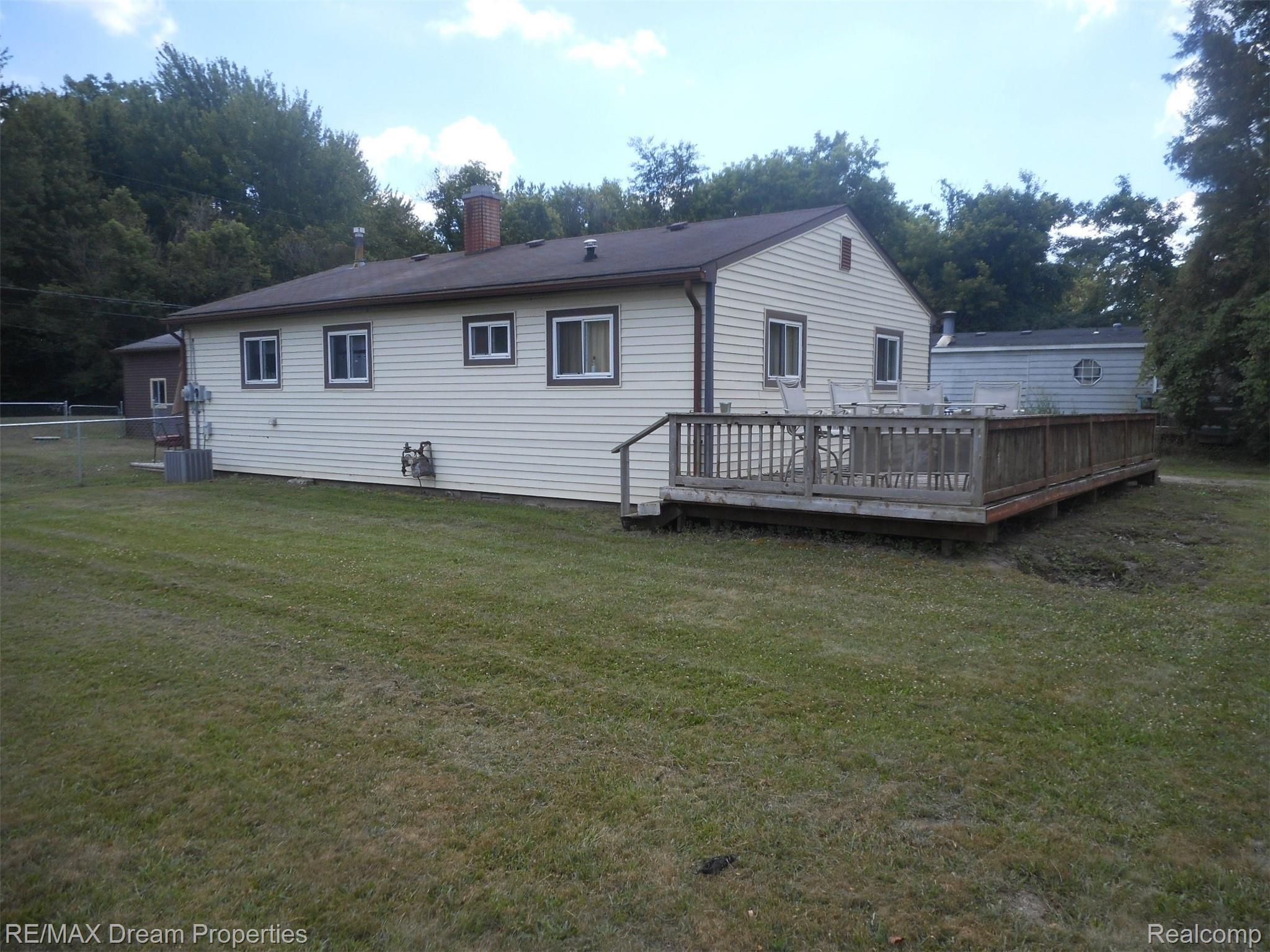 7639 Beck Road Belleville, MI 48111 - Photo 30 of 36 DSCN9029.JPG