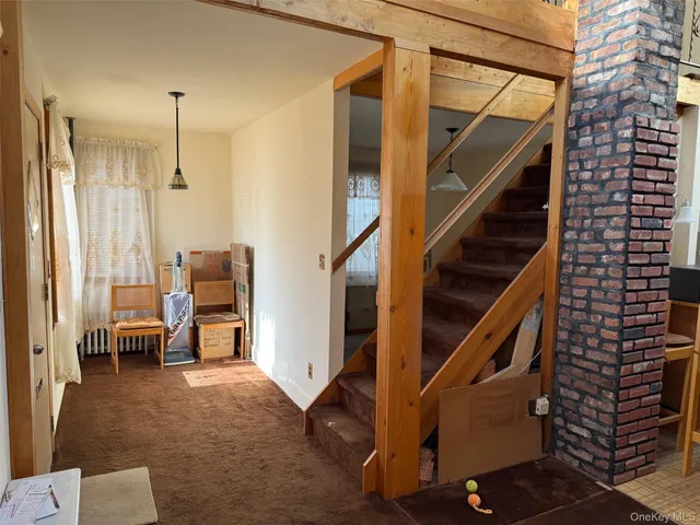 a view of entryway and hall