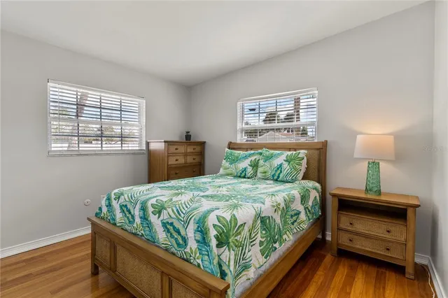 $5,500 | 124 Field Avenue East, Venice, FL 34285