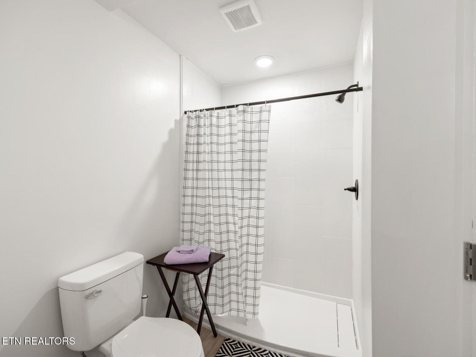 806 Gamble Drive Heiskell, TN 37754 - Photo 9 of 16 9