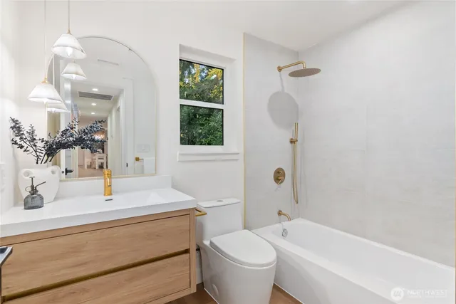 $1,050,000 | 508 South 145th Street, Burien, WA 98168