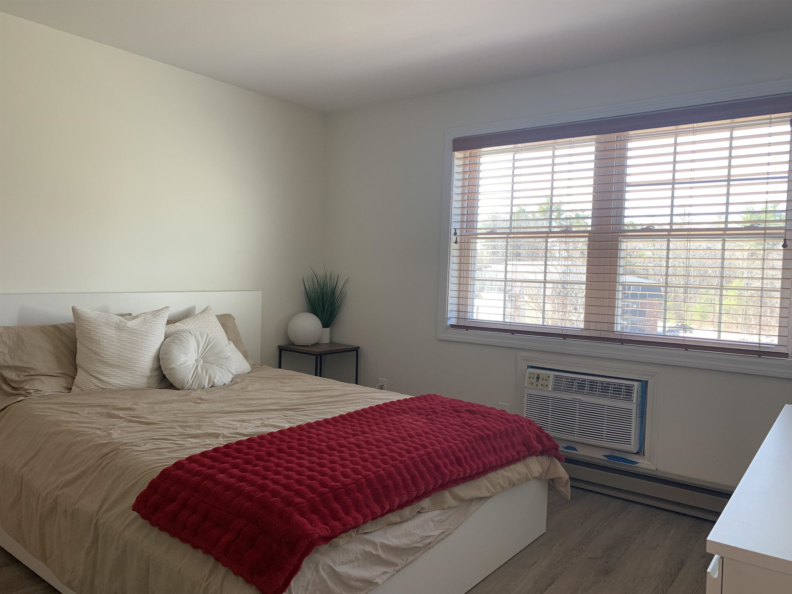 39 Ernest Avenue, Unit 303 Exeter, NH 03833 - Photo 14 of 22