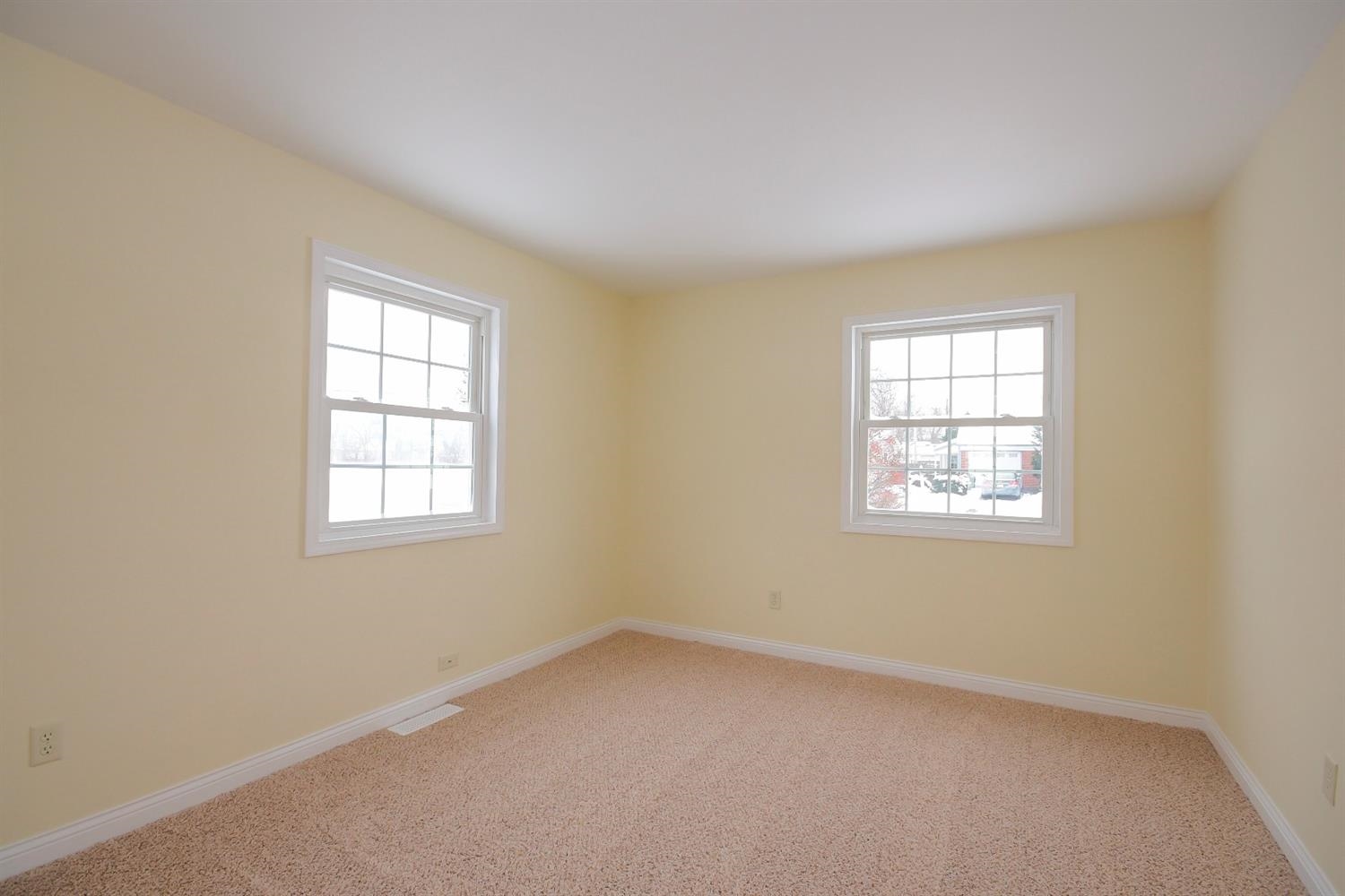 792 Governor Road Valparaiso, IN 46385 - Photo 7 of 10 1500x1000