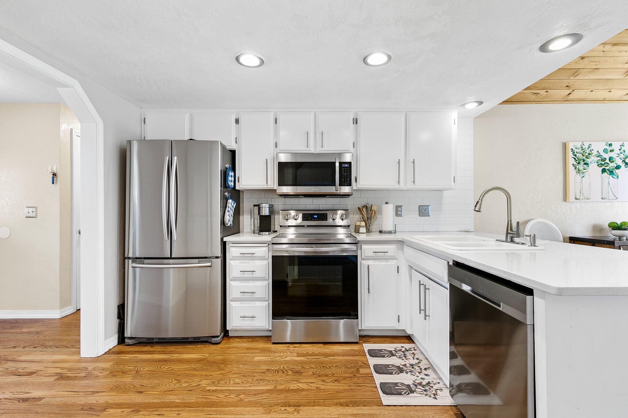 2265 Ridge Way Medford, OR 97504 - Photo 8 of 25 10