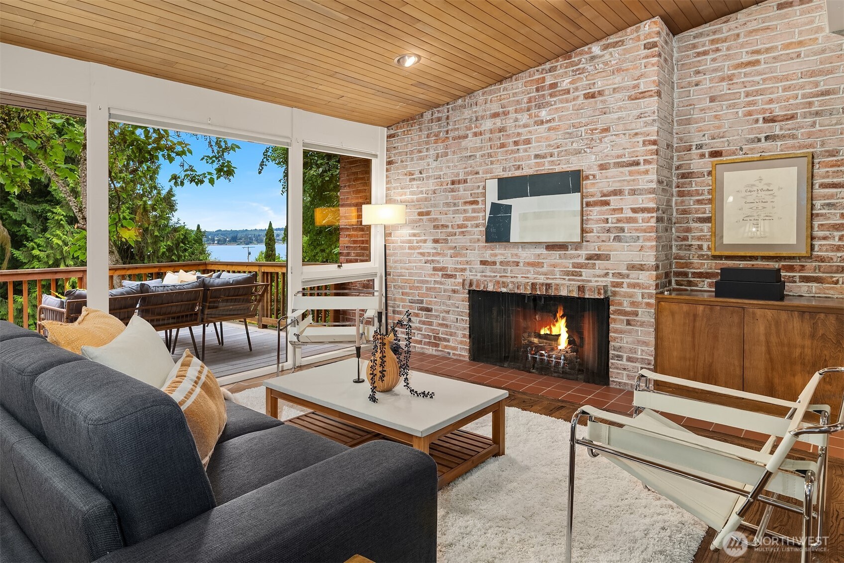 4148 Boulevard Place Mercer Island, WA 98040 - Photo 1 of 37