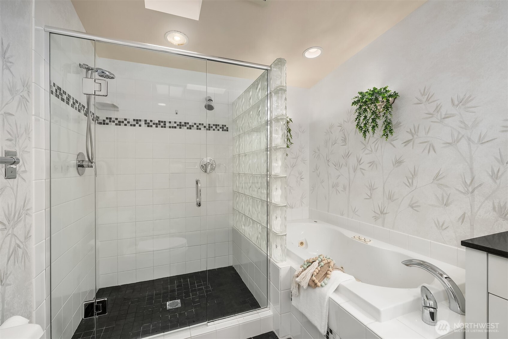 4148 Boulevard Place Mercer Island, WA 98040 - Photo 21 of 37