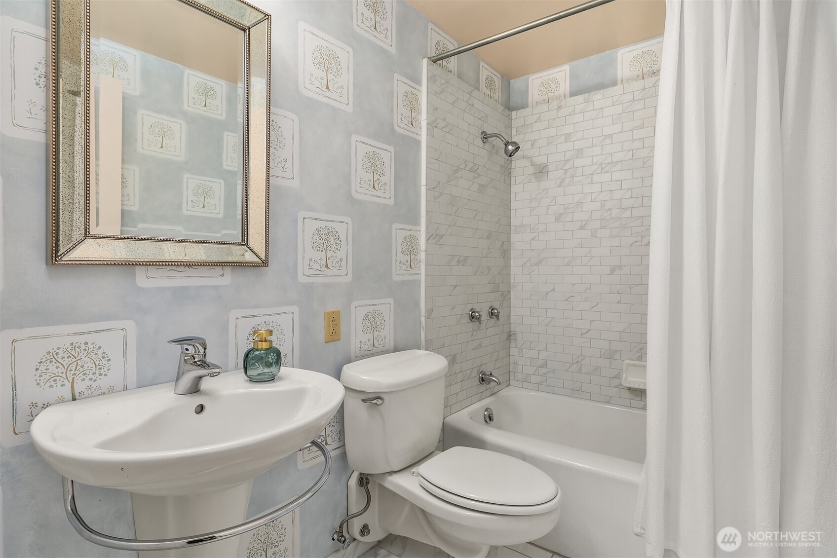 4148 Boulevard Place Mercer Island, WA 98040 - Photo 28 of 37